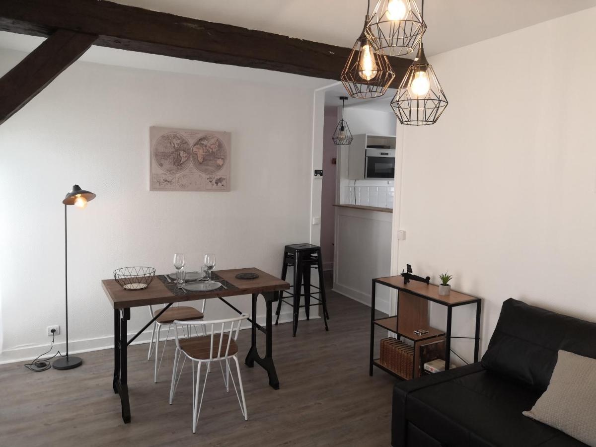 Au Fil De Loire Apartamento Blois Exterior foto